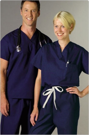 How to Buy Medical Scrubs for Your Job