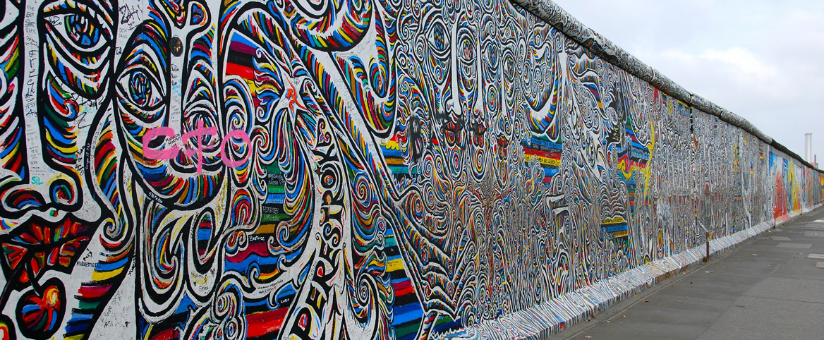 1989 - Berlin Wall Comes Down