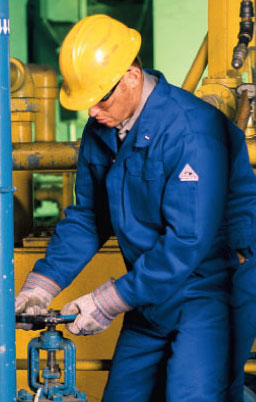 Right Uniforms Can Prevent Workplace Injuries Right Uniforms Can Prevent Workplace Injuries