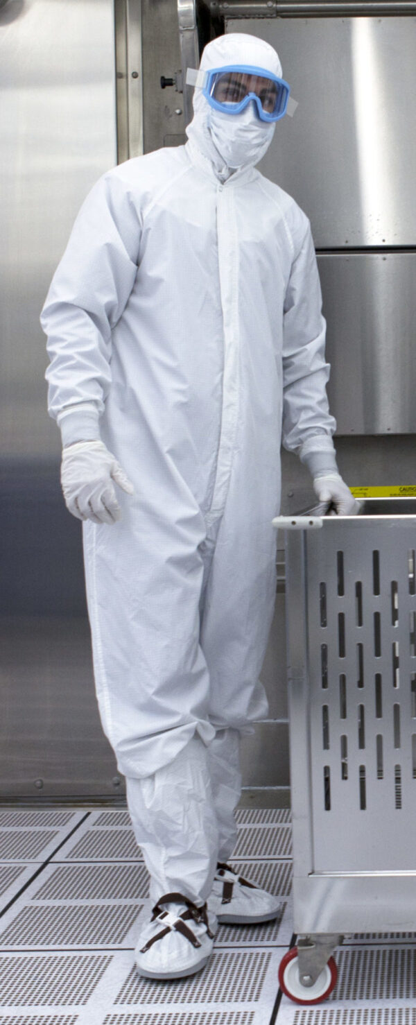 Cleanroom Gowns and Suits