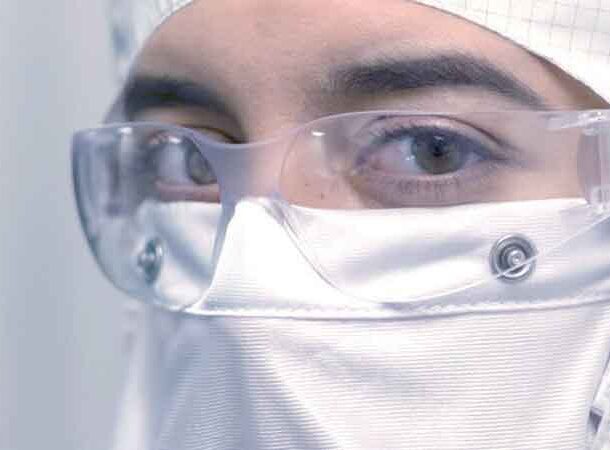 cleanroom protective clothing items to consider